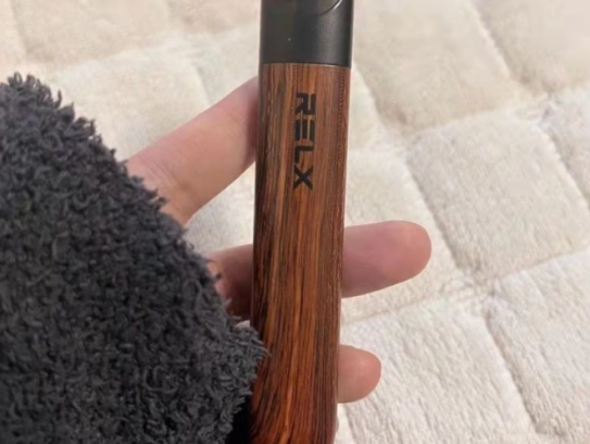 RELX悦刻三代灵点-红绿风暴口味测评